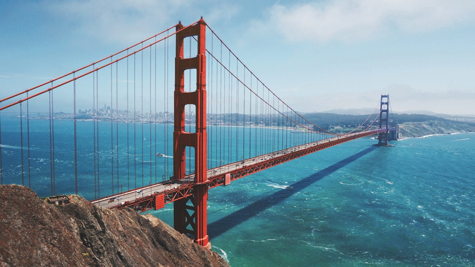 Golden Gate Bridge ao amanhecer